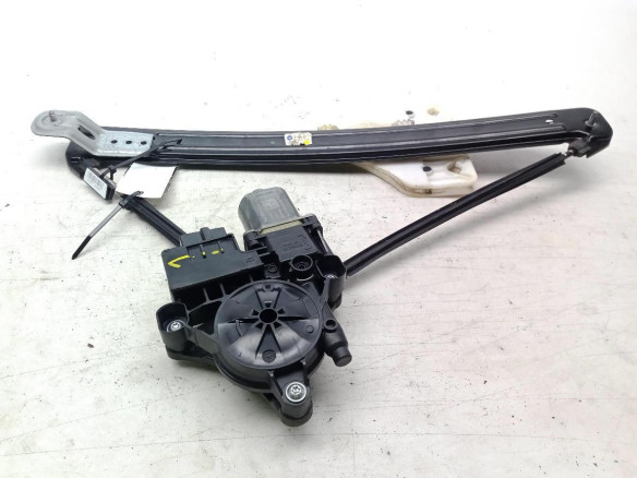575839461A ELEVALUNAS PUERTA LAT TRA IZQ SEAT ATECA (KH7)|Desguaces La Cabaña