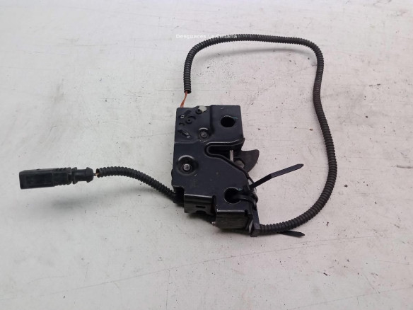 575823509A CERRADURA CAPO SEAT ATECA (KH7)|Desguaces La Cabaña