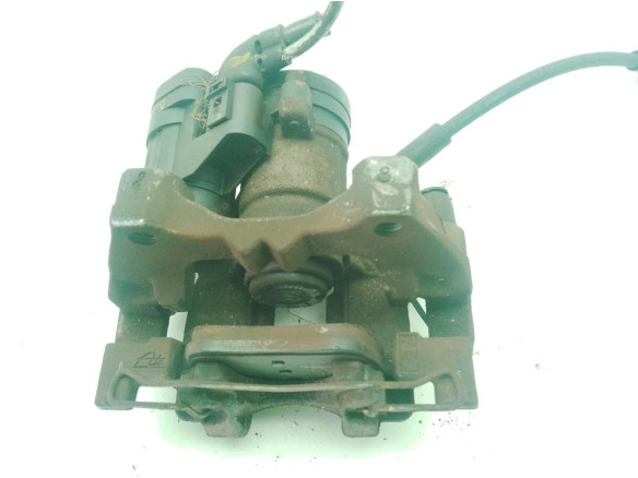 8V0615423D PINZA TRA IZQ SEAT ATECA (KH7)|Desguaces La Cabaña