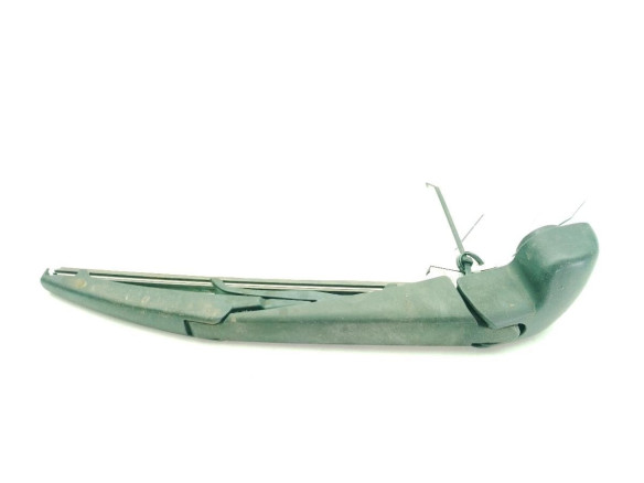 8524152140 BRAZO LIMPIAPARABRISAS TRA PORTÓN TOYOTA URBAN CRUISER (_P1_)|Desguaces La Cabaña