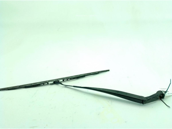 8522152340 BRAZO LIMPIAPARABRISAS DEL IZQ TOYOTA URBAN CRUISER (_P1_)|Desguaces La Cabaña