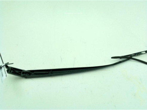 8521152340 BRAZO LIMPIAPARABRISAS DEL DER TOYOTA URBAN CRUISER (_P1_)|Desguaces La Cabaña