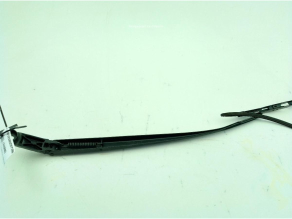 8521152340 BRAZO LIMPIAPARABRISAS DEL DER TOYOTA URBAN CRUISER (_P1_)|Desguaces La Cabaña