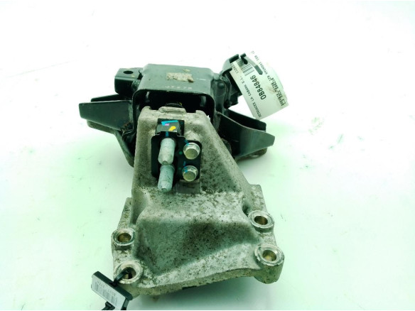 606218 SOPORTE MOTOR IZQ HYUNDAI i20 (GB)|Desguaces La Cabaña