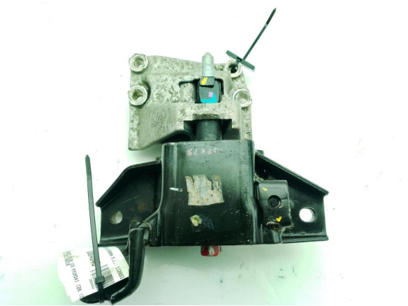 606218 SOPORTE MOTOR IZQ HYUNDAI i20 (GB)|Desguaces La Cabaña