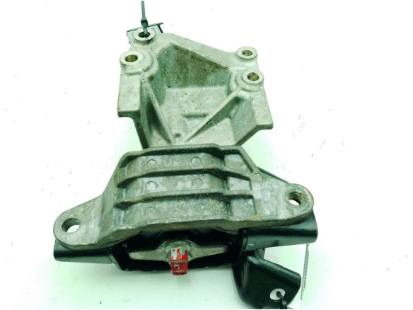 606218 SOPORTE MOTOR IZQ HYUNDAI i20 (GB)|Desguaces La Cabaña