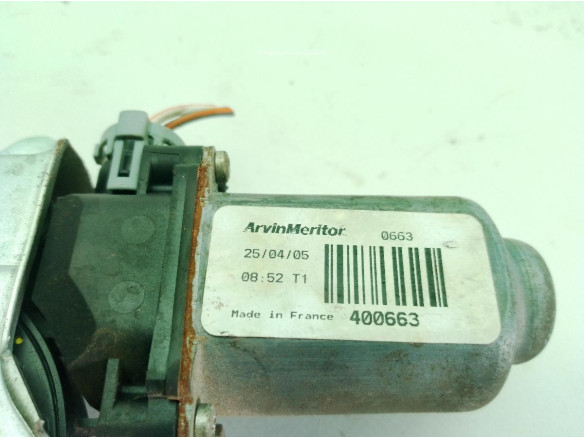 8200155793 ELEVALUNAS PUERTA LAT DEL IZQ RENAULT KANGOO (KC0/1_)|Desguaces La Cabaña