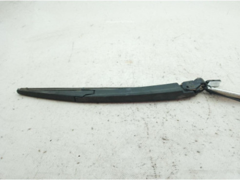 988152F000  BRAZO LIMPIAPARABRISAS TRA PORTÓN KIA RIO IV Hatchback Van (YB, SC, FB)|Desguaces La Cabaña
