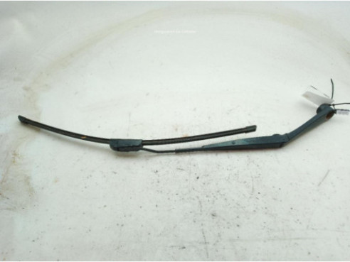 983111W000  BRAZO LIMPIAPARABRISAS DEL IZQ KIA RIO IV Hatchback Van (YB, SC, FB)|Desguaces La Cabaña