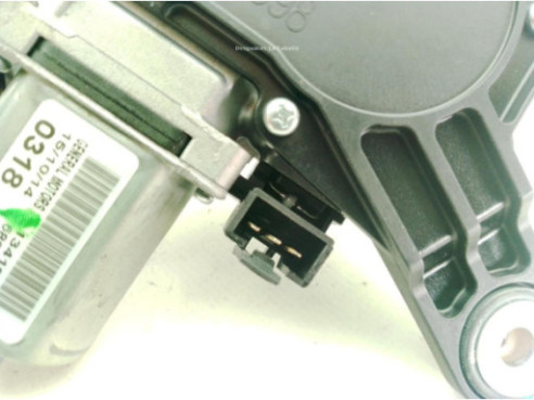 YR00003780 MOTOR LIMPIAPARABRISAS TRA OPEL ASTRA K (B16)|Desguaces La Cabaña