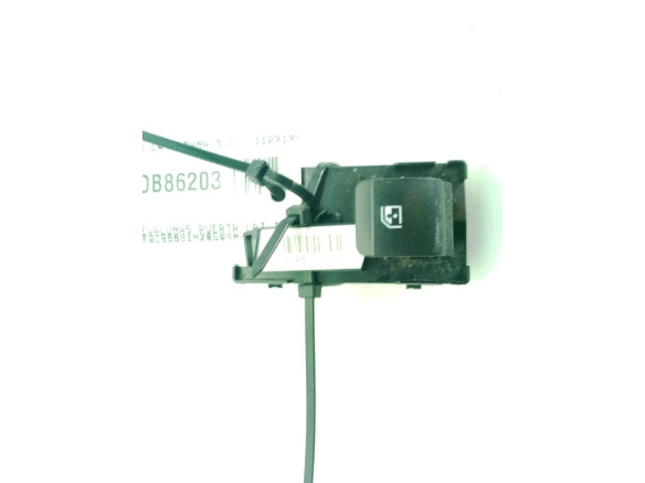 93581N70504X MANDO ELEVALUNAS PUERTA LAT TRA DER HYUNDAI TUCSON (NX4E, NX4A)|Desguaces La Cabaña