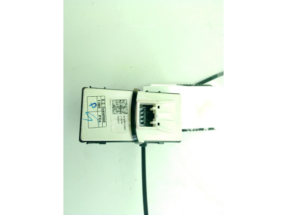 93581N70504X MANDO ELEVALUNAS PUERTA LAT TRA DER HYUNDAI TUCSON (NX4E, NX4A)|Desguaces La Cabaña