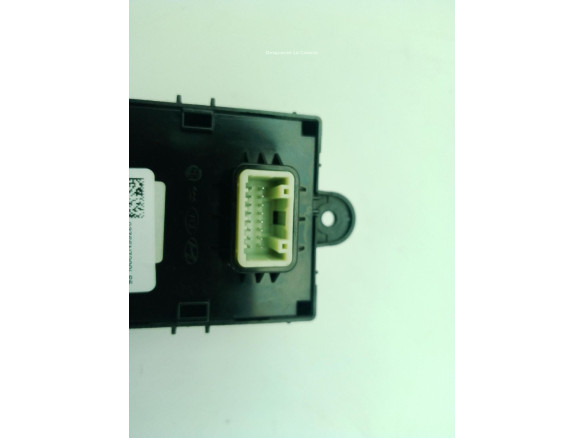 93766N7000NV1, 93766N7200LS5 INTERRUPTOR FRENO MANO ELECTRICO HYUNDAI TUCSON (NX4E, NX4A)|Desguaces La Cabaña