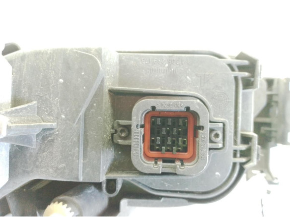 1435622 FARO DERECHO FORD MONDEO III Sedán (B4Y)|Desguaces La Cabaña