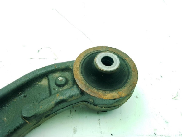 8200688875 BRAZO SUSPENSION DEL DER INF RENAULT MASTER III Furgón (FV)|Desguaces La Cabaña