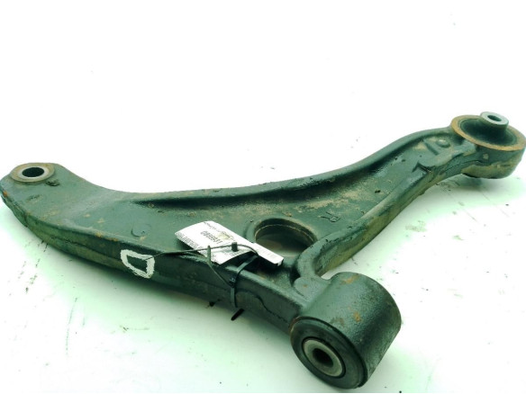 8200688875 BRAZO SUSPENSION DEL DER INF RENAULT MASTER III Furgón (FV)|Desguaces La Cabaña
