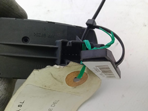 MANDO ELEVALUNAS PUERTA LAT DEL IZQ OPEL CORSA E (X15)|Desguaces La Cabaña