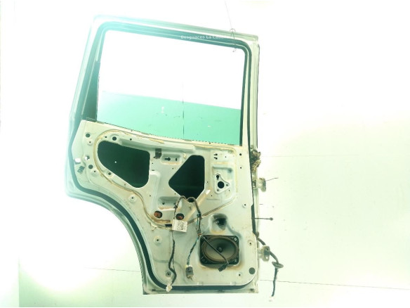 PUERTA LAT TRA IZQ NISSAN TERRANO II (R20)|Desguaces La Cabaña
