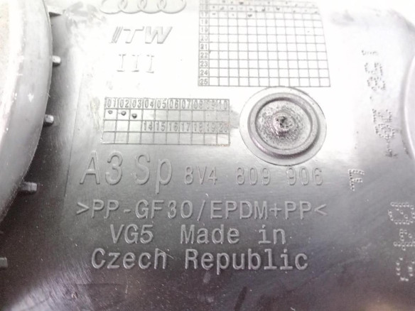 8V4809906 TAPA COMBUSTIBLE AUDI A3 Sportback (8VA, 8VF)|Desguaces La Cabaña