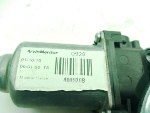 400928B ELEVALUNAS PUERTA LAT TRA IZQ NISSAN NOTE (E11, NE11)|Desguaces La Cabaña