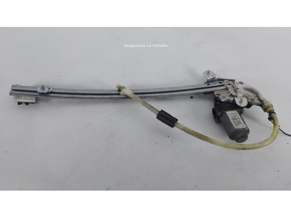 820000558 ELEVALUNAS PUERTA LAT TRA DER RENAULT LAGUNA II (BG0/1_) |Desguaces La Cabaña