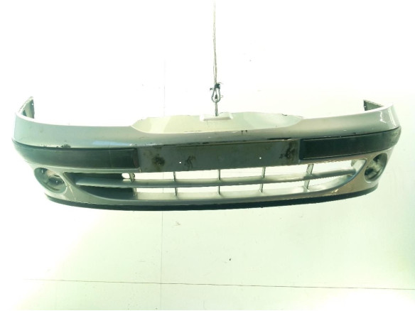 7701367999 PARAGOLPES DEL RENAULT MEGANE I Classic (LA0/1_)|Desguaces La Cabaña