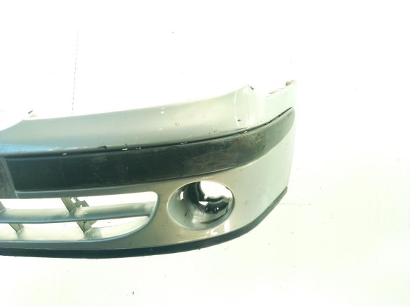 7701367999 PARAGOLPES DEL RENAULT MEGANE I Classic (LA0/1_)|Desguaces La Cabaña