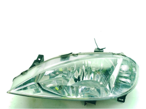 7701040682, 67743619 FARO IZQUIERDO RENAULT MEGANE I Classic (LA0/1_)|Desguaces La Cabaña
