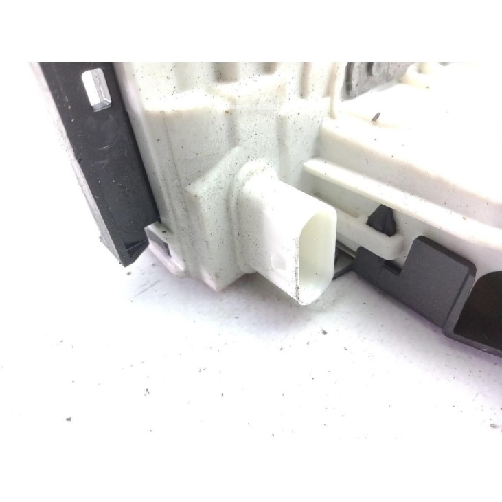 A2040085999 CERRADURA PUERTA LAT TRA IZQ MERCEDES BENZ CLASE GLA (X156) |Desguaces La Cabaña