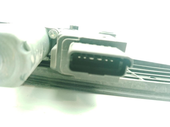 9840175480, 9829505980 ELEVALUNAS PUERTA LAT TRA IZQ OPEL COMBO Limusina (X19)|Desguaces La Cabaña