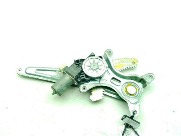 8353061M00 ELEVALUNAS PUERTA LAT TRA DER SUZUKI VITARA (LY)|Desguaces La Cabaña