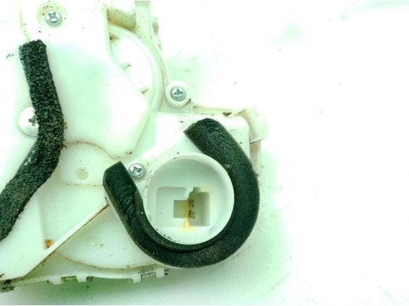 8230154P01 CERRADURA PUERTA LAT TRA DER SUZUKI VITARA (LY)|Desguaces La Cabaña