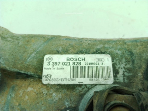 9810327980, 3397021828 MOTOR LIMPIAPARABRISAS DEL PEUGEOT 308 II|Desguaces La Cabaña