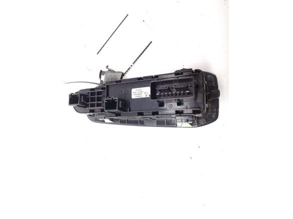 96788281ZD MANDO ELEVALUNAS PUERTA LAT DEL IZQ PEUGEOT 308 II|Desguaces La Cabaña