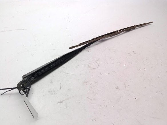 BRAZO LIMPIAPARABRISAS DEL IZQ NISSAN TERRANO II (R20)|Desguaces La Cabaña