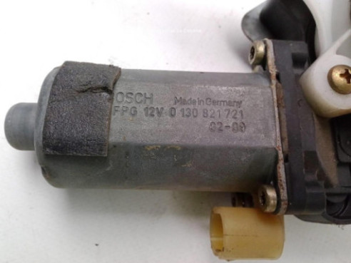 ELEVALUNAS PUERTA LAT DEL DER NISSAN TERRANO II (R20)|Desguaces La Cabaña