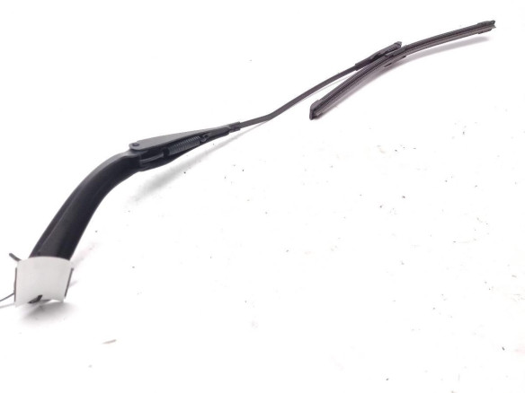 61619465075 BRAZO LIMPIAPARABRISAS DEL DER BMW 4 Gran Coupe (F36)|Desguaces La Cabaña