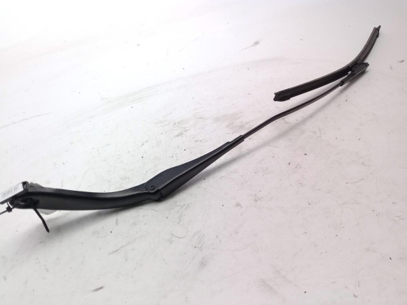 61619465075 BRAZO LIMPIAPARABRISAS DEL DER BMW 4 Gran Coupe (F36)|Desguaces La Cabaña
