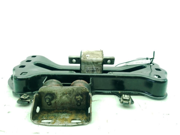A2052420340 SOPORTE CAJA CAMBIOS MERCEDES BENZ CLASE E (W212)|Desguaces La Cabaña