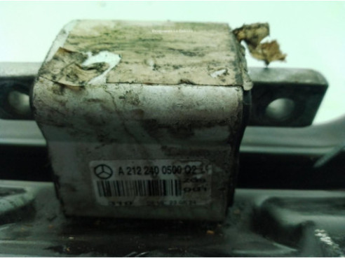 A2052420340 SOPORTE CAJA CAMBIOS MERCEDES BENZ CLASE E (W212)|Desguaces La Cabaña