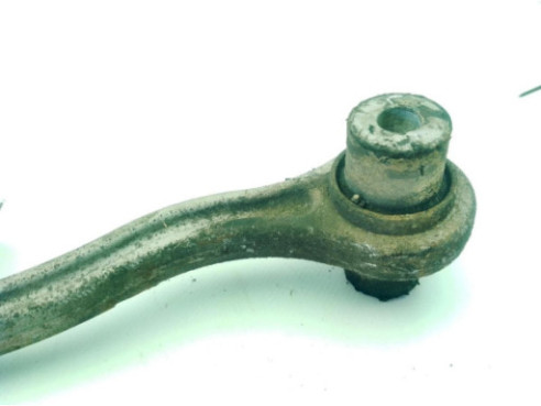 BRAZO SUSPENSION TRASERO DERECHO INFERIOR|Desguaces La Cabaña 2