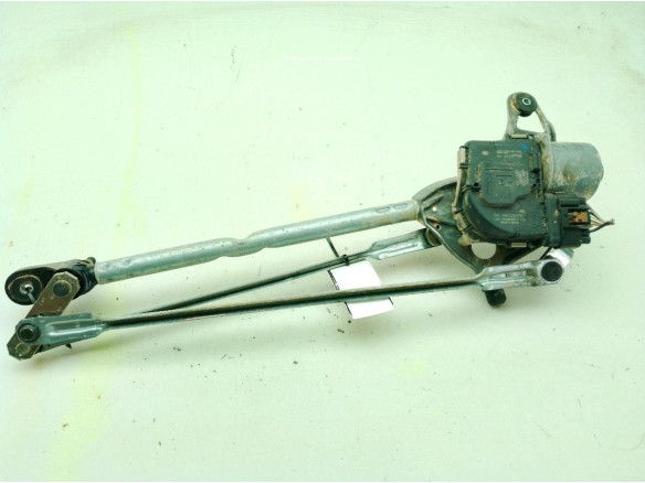 3397022490 MOTOR LIMPIAPARABRISAS DEL FORD FOCUS IV (HN)|Desguaces La Cabaña