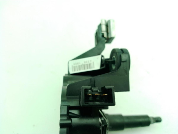 13443959 MOTOR LIMPIAPARABRISAS TRA OPEL CORSA E (X15)|Desguaces La Cabaña