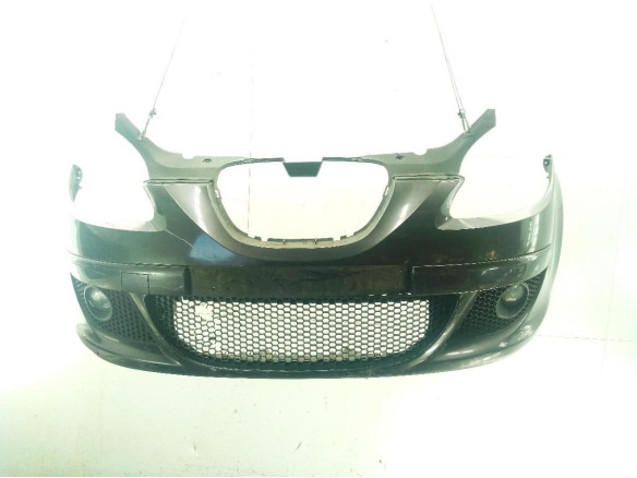 5P0807217M GRU PARAGOLPES DEL SEAT TOLEDO III (5P2)|Desguaces La Cabaña
