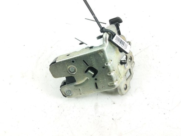 8R0827505 CERRADURA PORTON / TAPA MALETA AUDI A1 Sportback (8XA, 8XF) |Desguaces La Cabaña