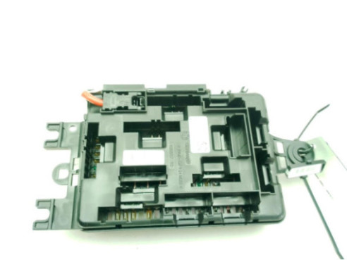 61149259466, 93890701 CAJA FUSIBLES INTERIOR (BSI) BMW 4 Gran Coupe (F36)|Desguaces La Cabaña