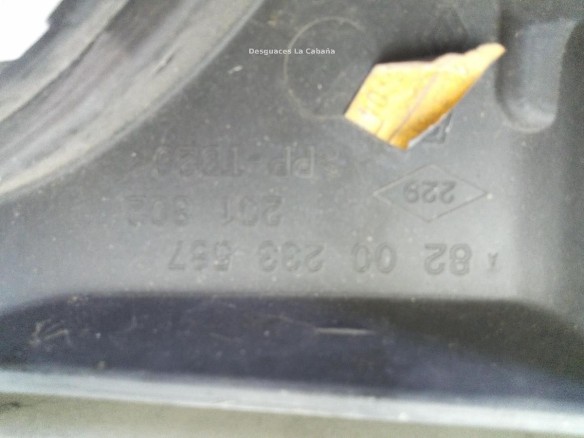 8200233587 REJILLA / CALANDRA NISSAN INTERSTAR Furgón (X70) |Desguaces La Cabaña