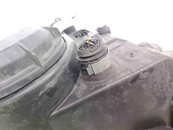 0000051733561 FARO IZQUIERDO FIAT CROMA (194_)|Desguaces La Cabaña