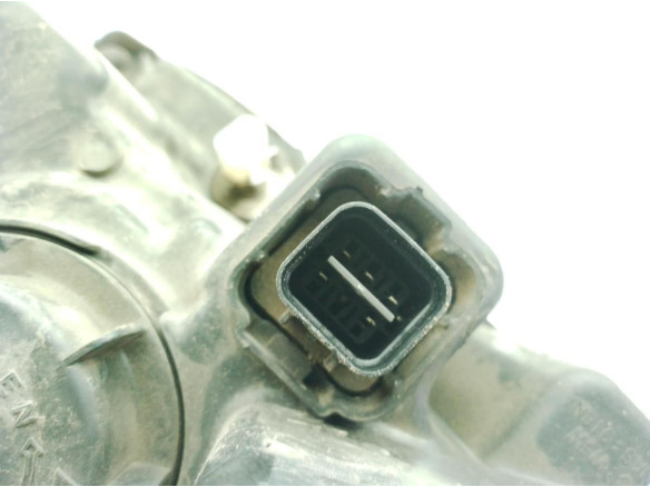 921013E110 FARO IZQUIERDO KIA SORENTO I (JC)|Desguaces La Cabaña