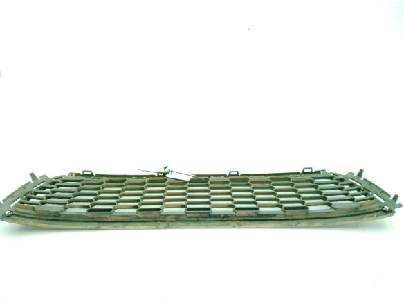 6R0853677B REJILLA PARAGOLPES DEL CENTRAL VW POLO (6R1, 6C1)|Desguaces La Cabaña